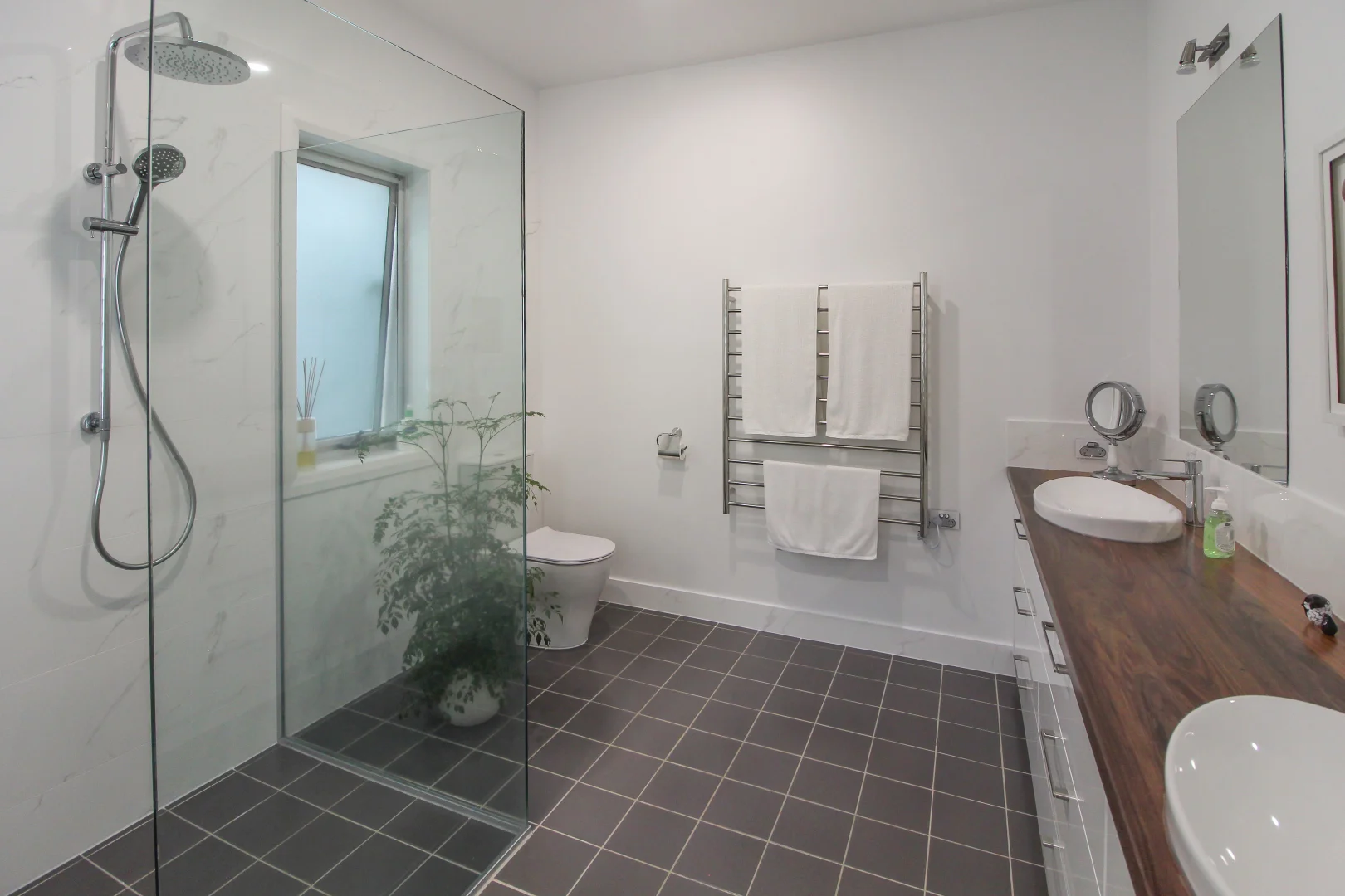 Additional image 4 of 108 Newlands Dr, Paynesville VIC 3880