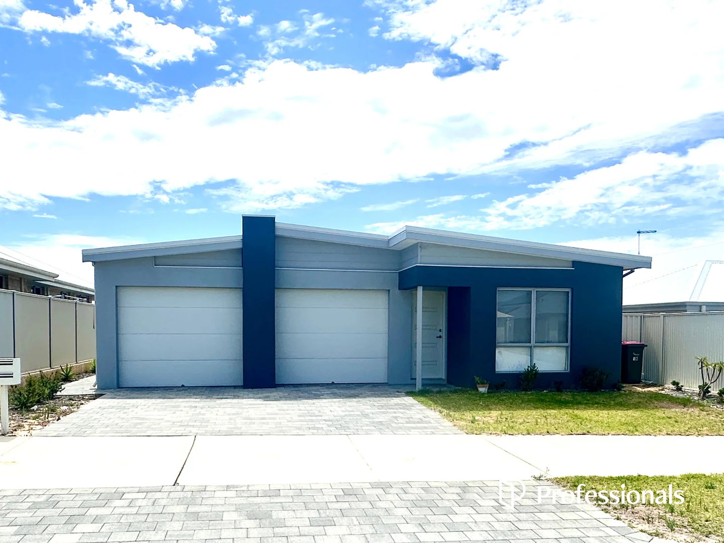 16 Binningup Terrace, Eglinton WA 6034