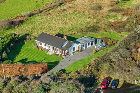 Ceffyl Gwyn, School Lane, Rhossili, Gower, Swansea SA3