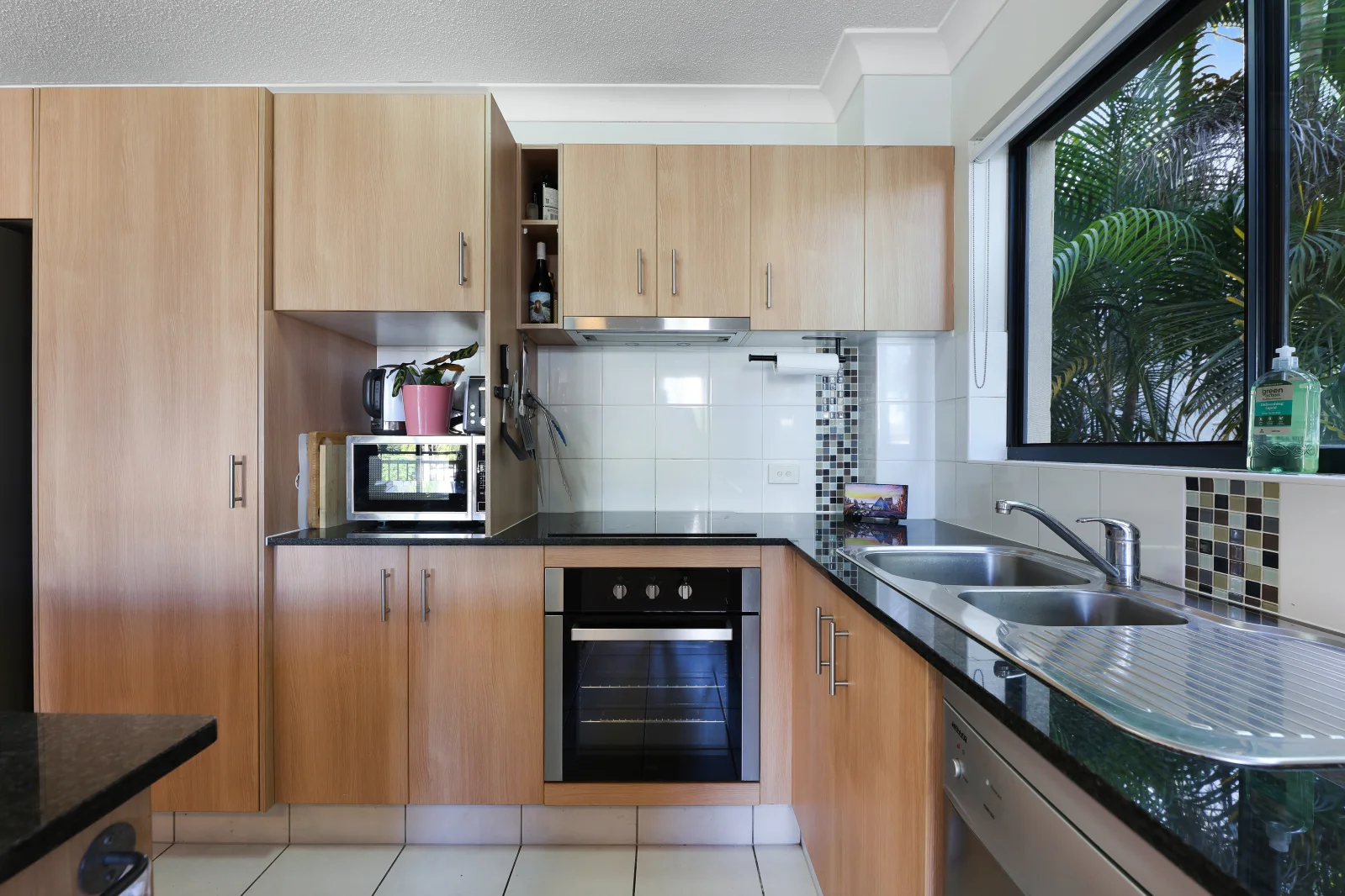 Additional image 7 of 10/46-48 Lenneberg Street, Southport QLD 4215