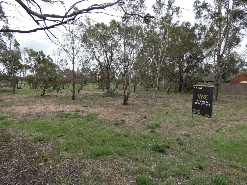 33-35 Bell St, Beulah VIC 3395