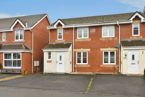 Llys Ael Y Bryn, Birchgrove, Swansea SA7