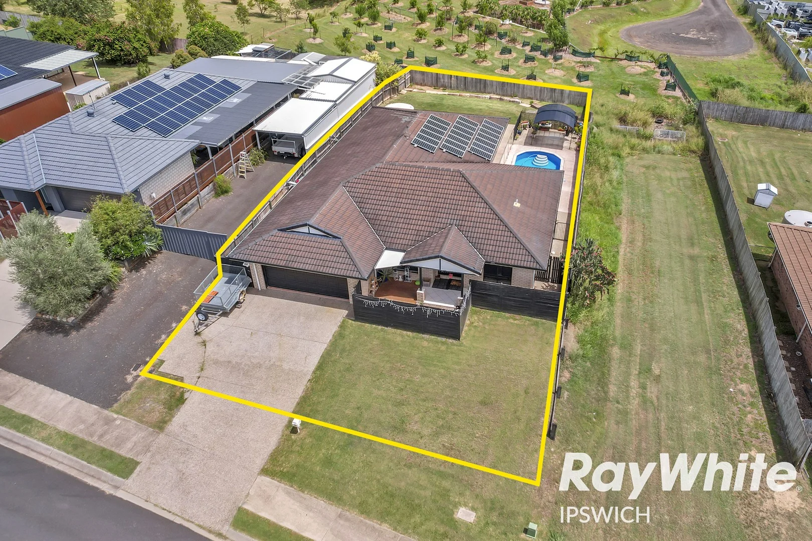 38 Honeyeater Place, Lowood QLD 4311