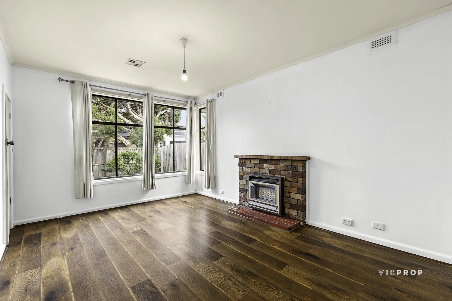 Additional image 3 of 2/13 North Crescent, Heidelberg West VIC 3081