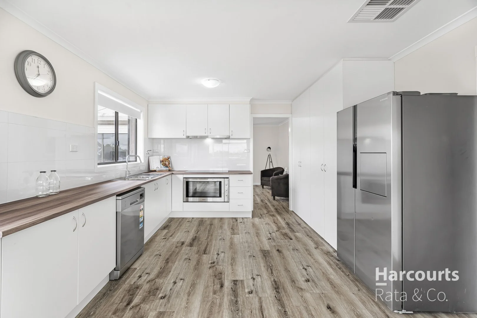 23 Centenary Drive, Mill Park VIC 3082