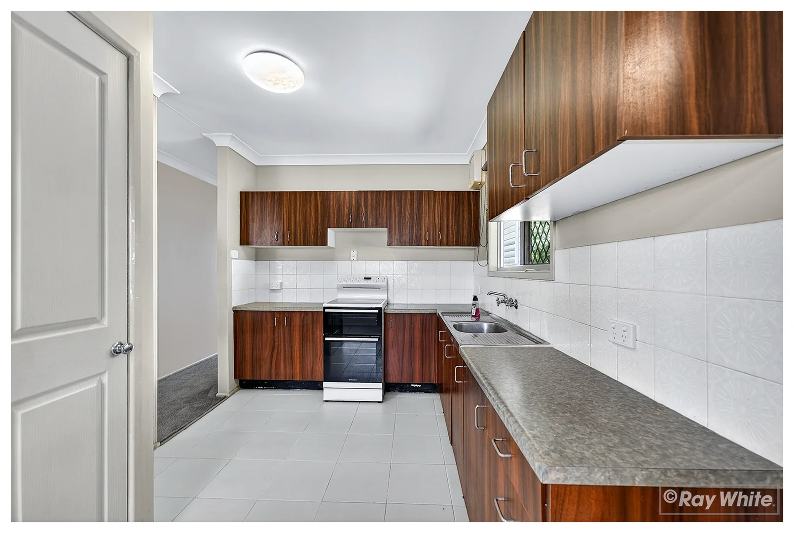 Additional image 3 of 19 Symons Street, Park Avenue QLD 4701