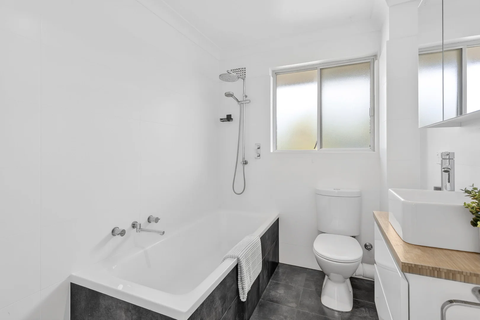 Additional image 8 of 12/144 Ocean Street, Narrabeen NSW 2101