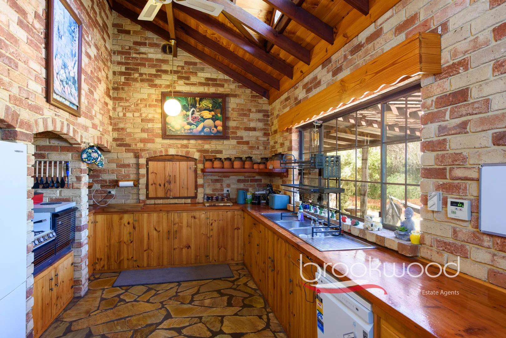 Additional image 20 of 4260 Richardson Road, Stoneville WA 6081