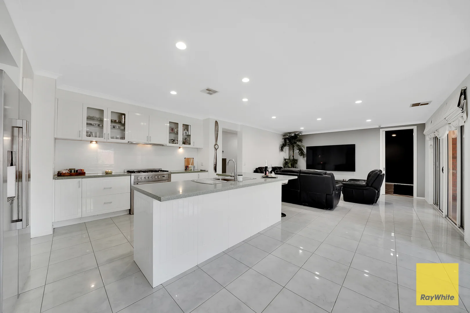 Additional image 6 of 2 Atherton Avenue, Burnside Heights VIC 3023