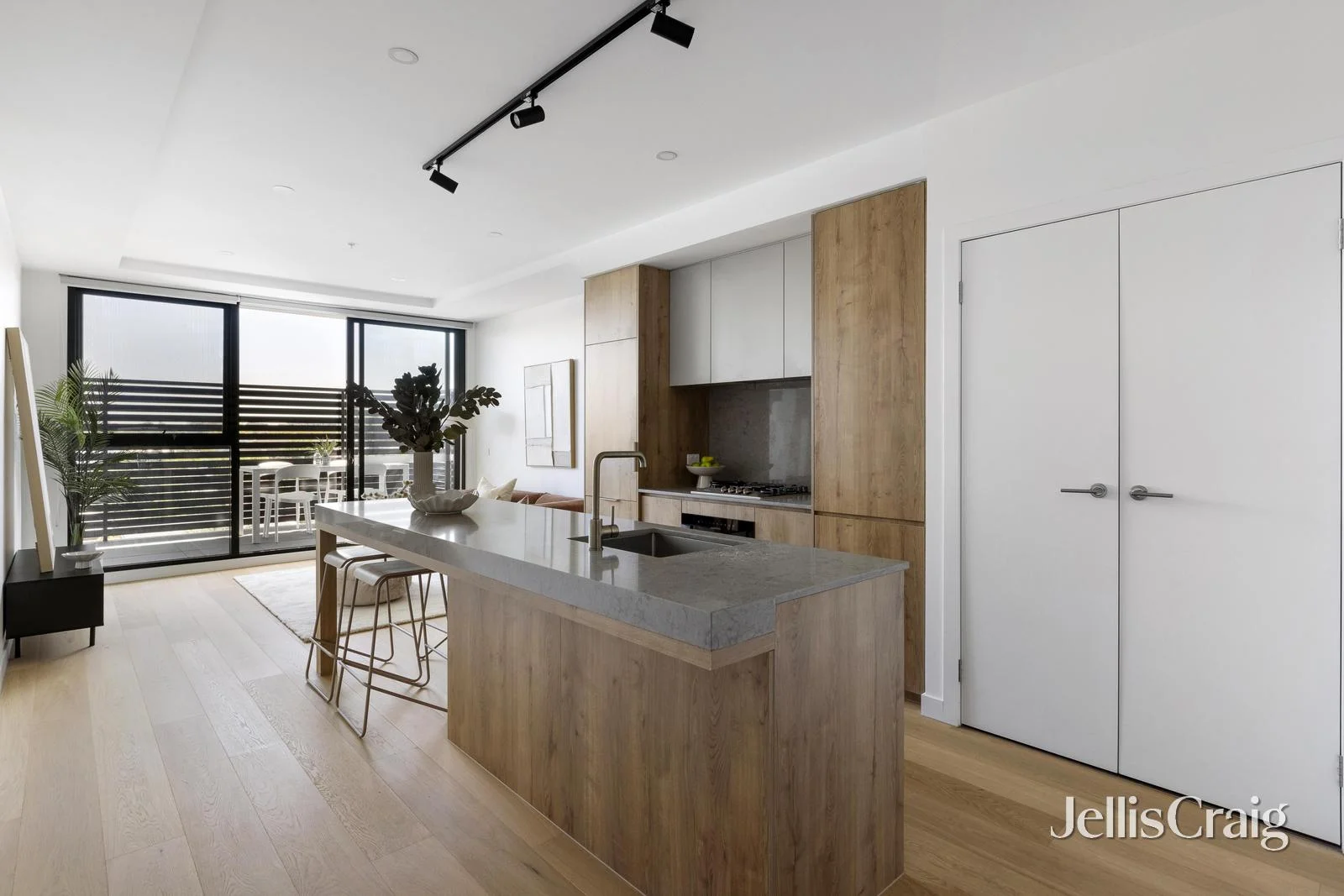 202/377 St Georges Road, Fitzroy North VIC 3068