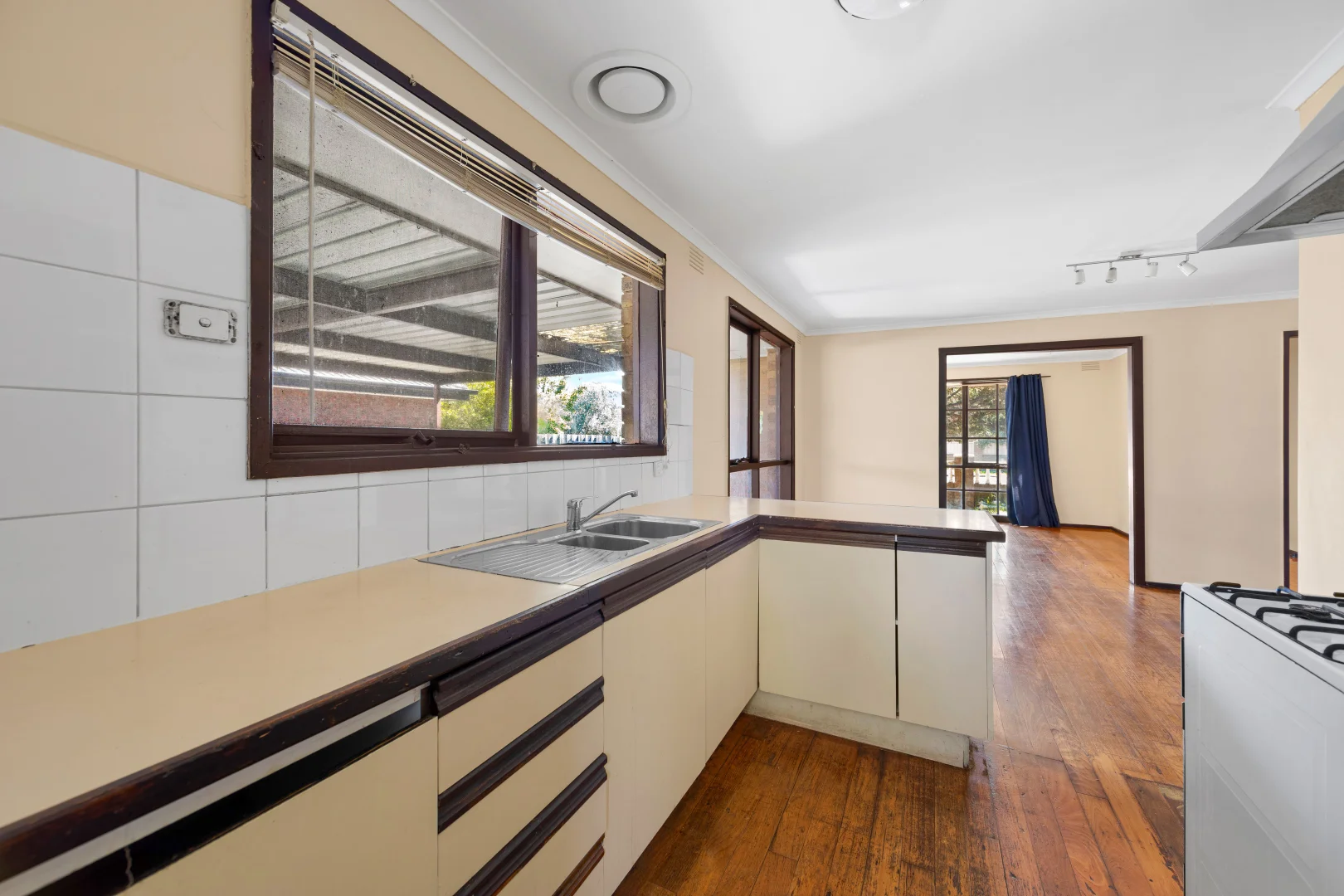 Additional image 6 of 205 Furlong road, St Albans VIC 3021