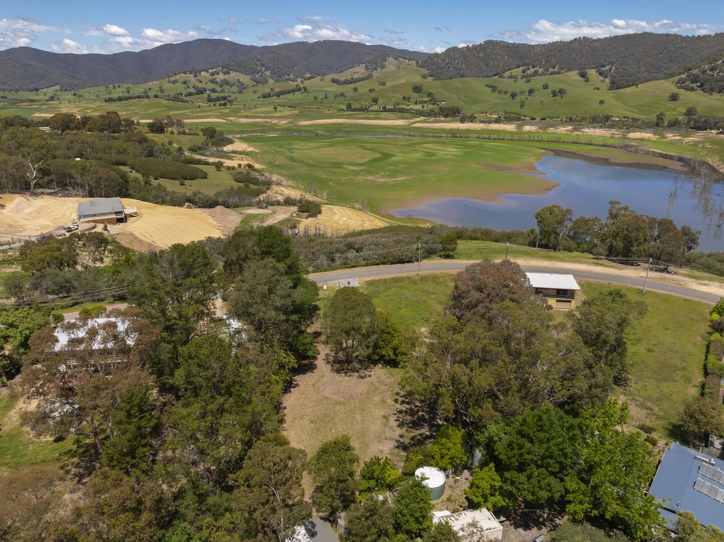 49 Willow Lake Drive, Macs Cove VIC 3723