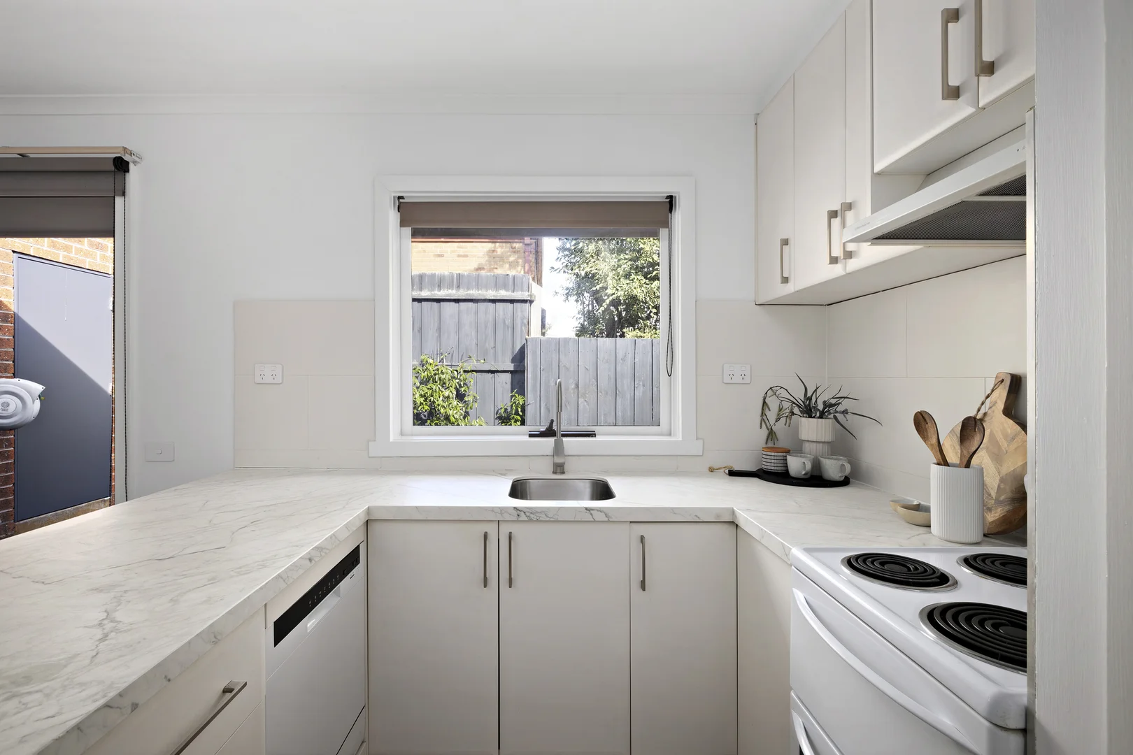 Additional image 3 of 2/16 Murray Street, Mornington VIC 3931