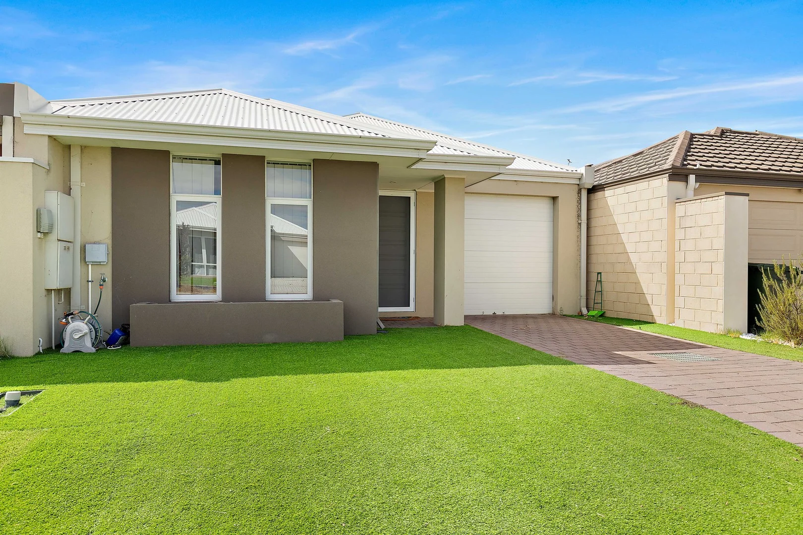 6 Macadamia Loop, Piara Waters WA 6112