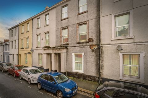 Clifton Place, Greenbank, Plymouth PL4