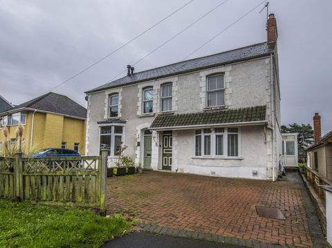 Hendrefoilan Road, Sketty, Swansea SA2