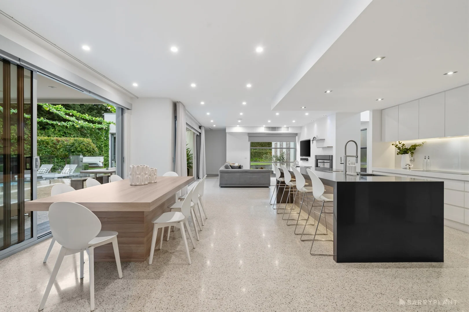 Additional image 6 of 35 Knees Road, Park Orchards VIC 3114