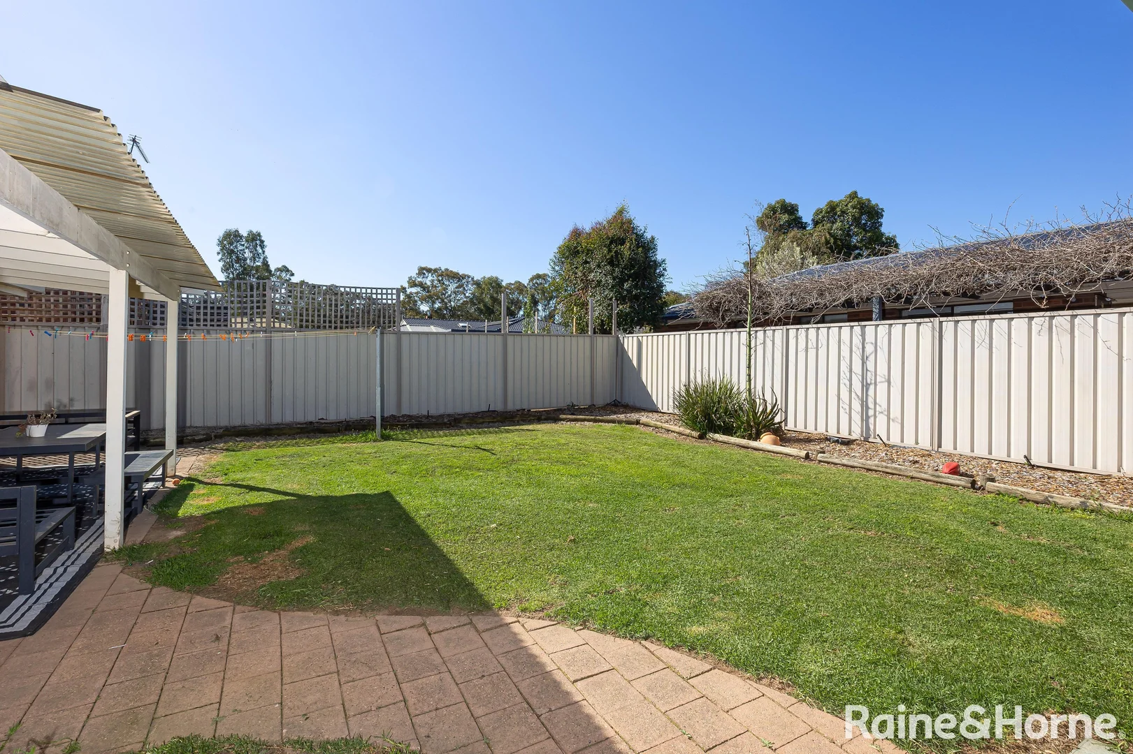 Additional image 12 of 28 Eastlake Drive, Lake Albert NSW 2650