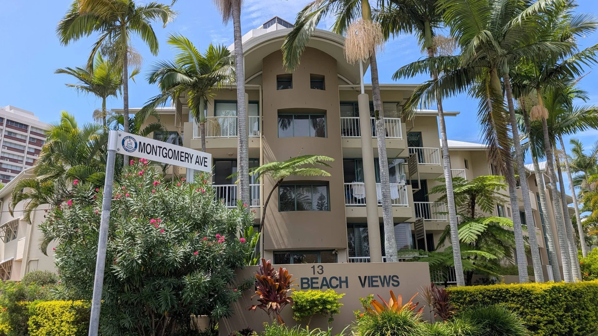 22/13 Montgomery Avenue, Main Beach QLD 4217