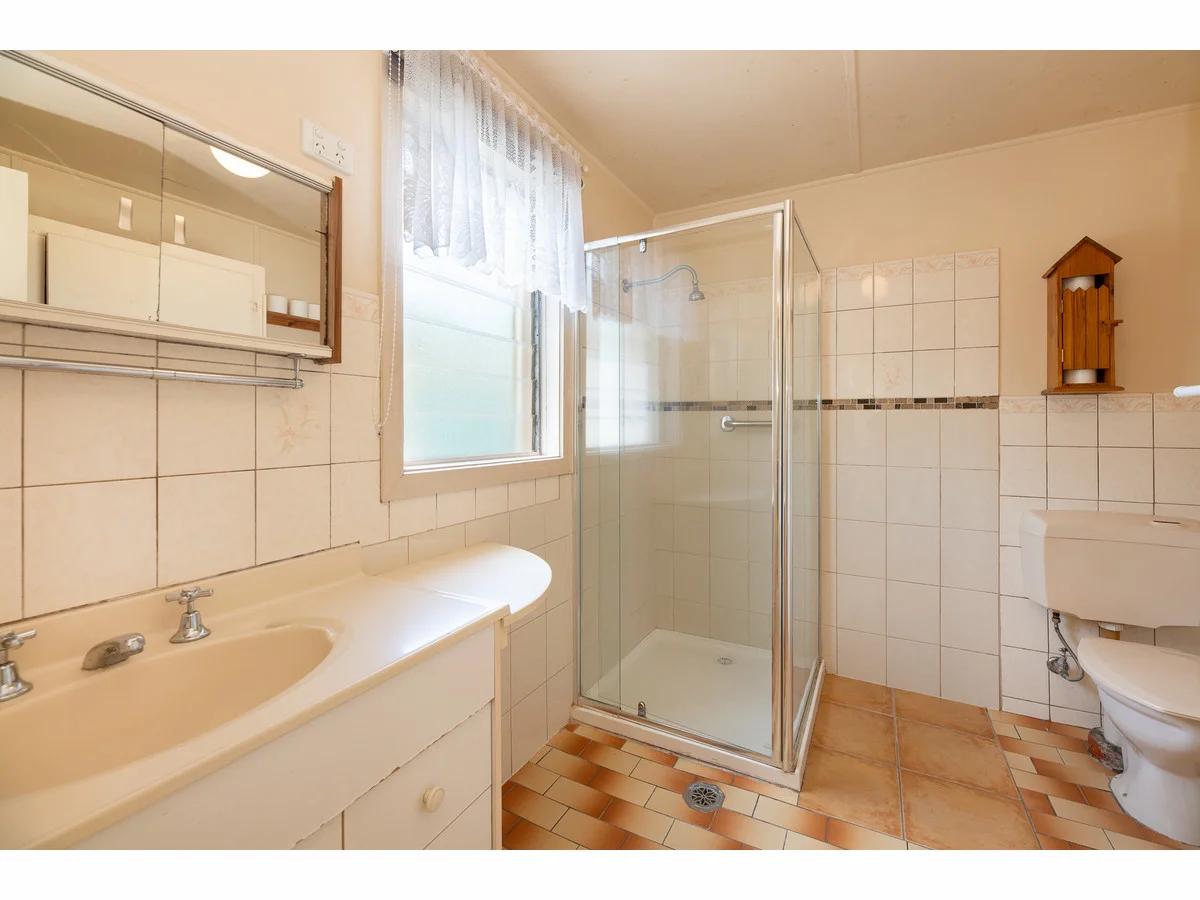 Additional image 5 of 422 Parnall Street, Lavington NSW 2641
