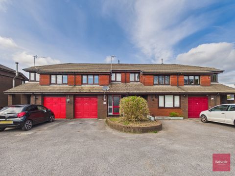 Woolacott Mews, Newton, Swansea SA3