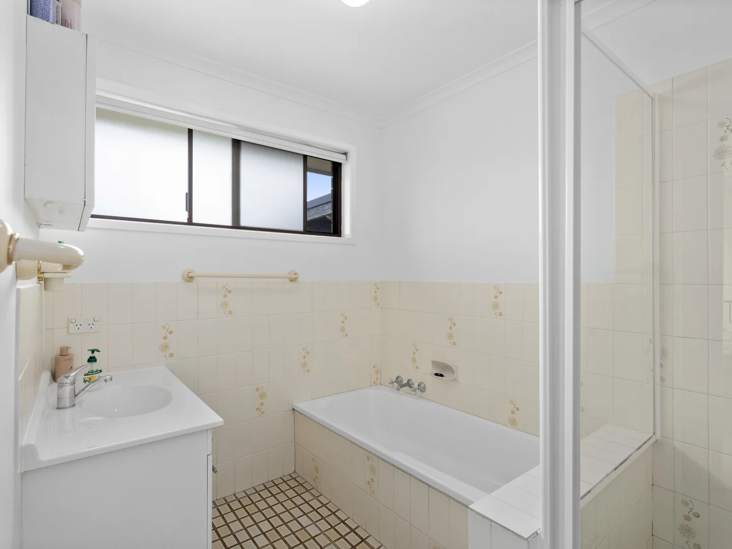 Additional image 12 of 12 Carrabean Avenue, Ashmore QLD 4214