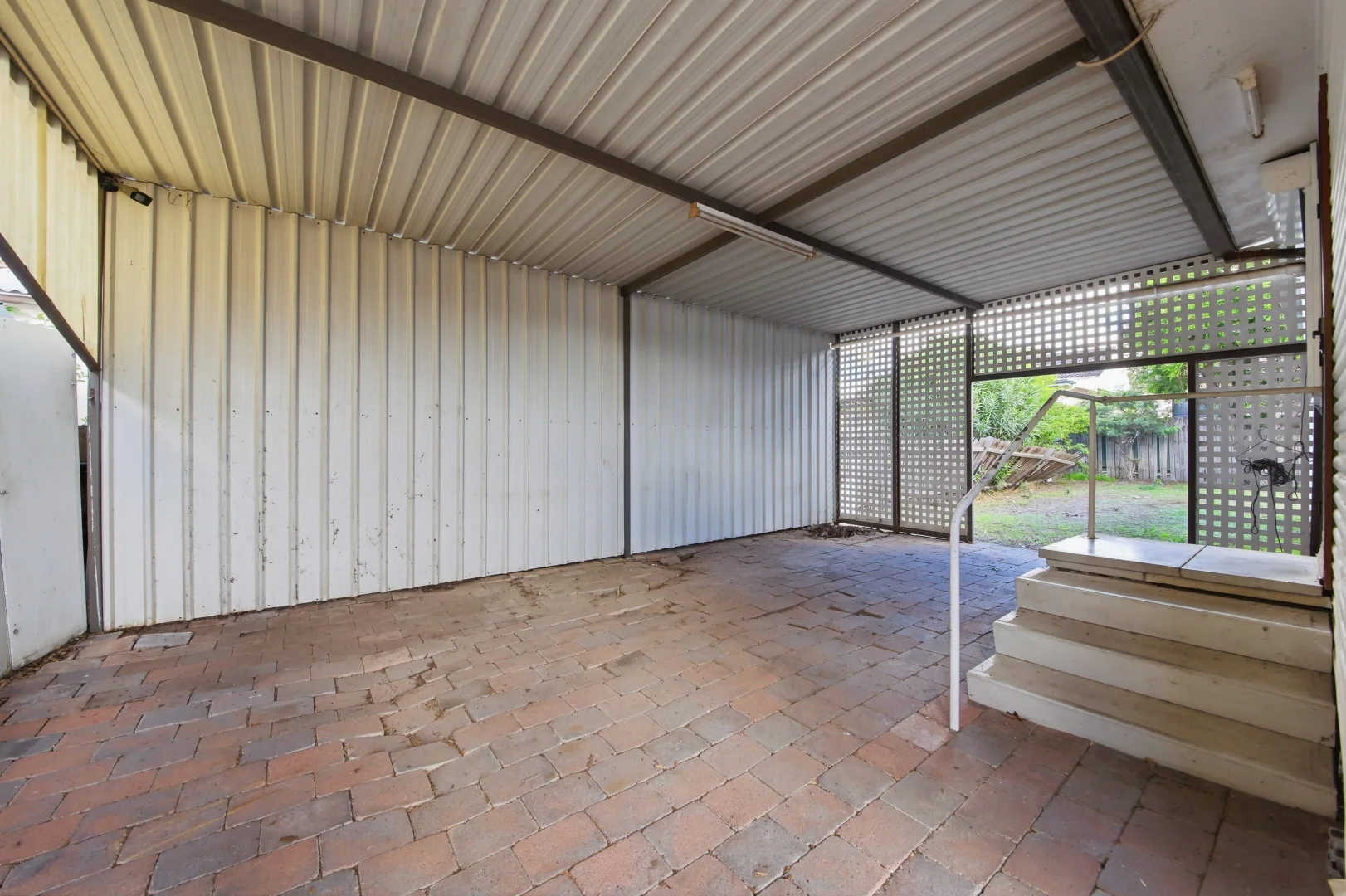 Additional image 6 of 4 Weir Crescent, Lurnea NSW 2170