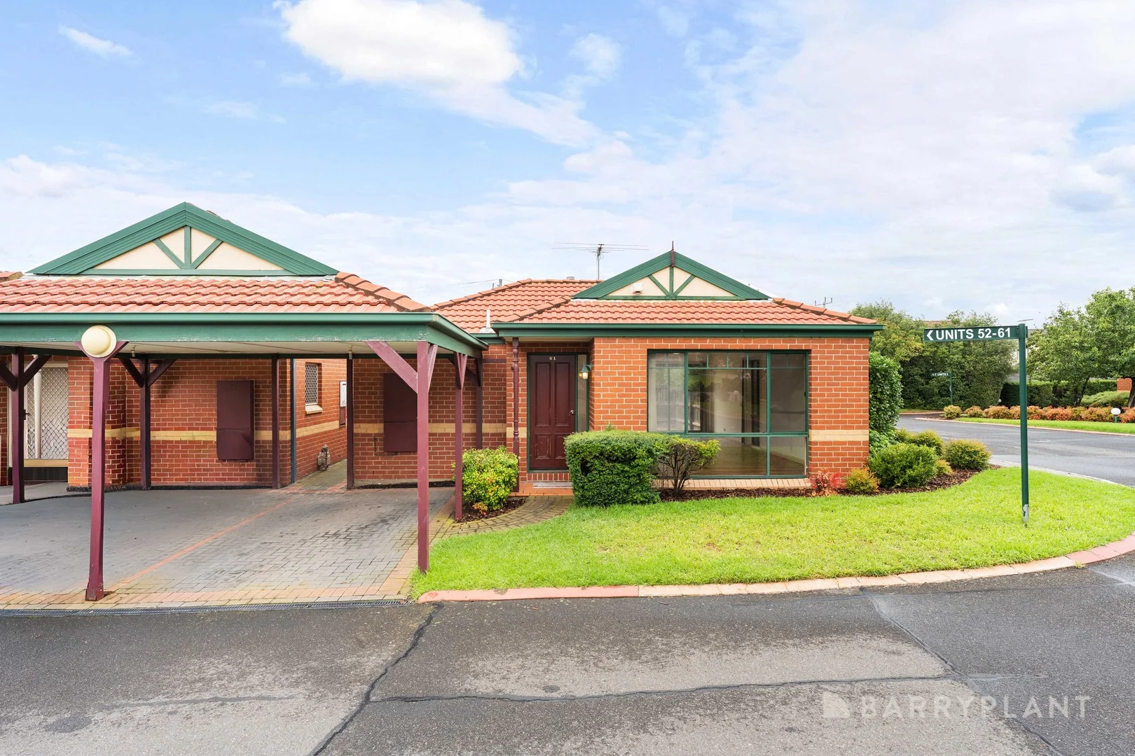 61/7 Regan Street, St Albans VIC 3021