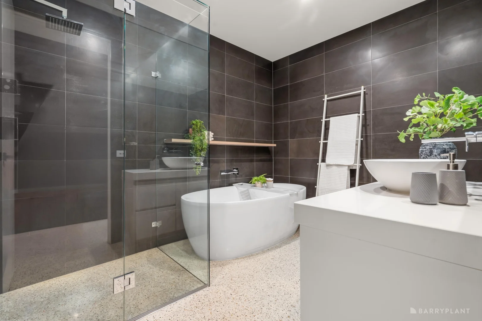 Additional image 14 of 35 Knees Road, Park Orchards VIC 3114