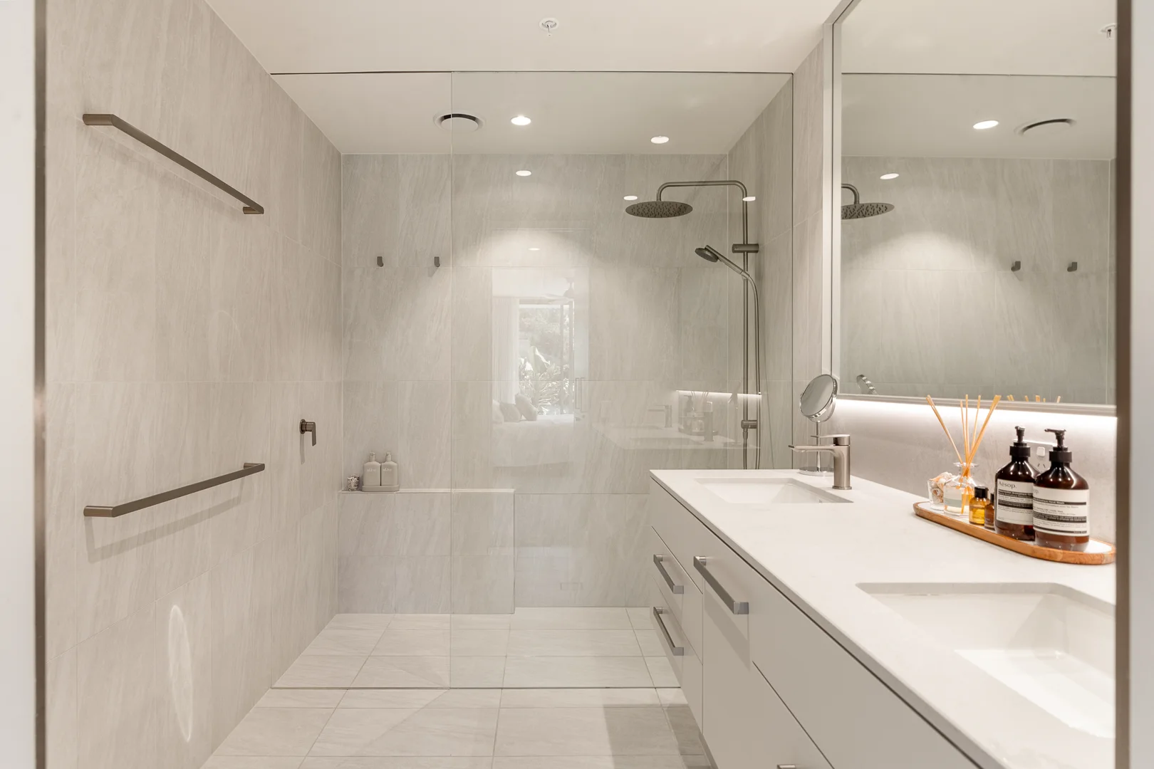 Additional image 13 of 202/4 Miles Street, Coolangatta QLD 4225