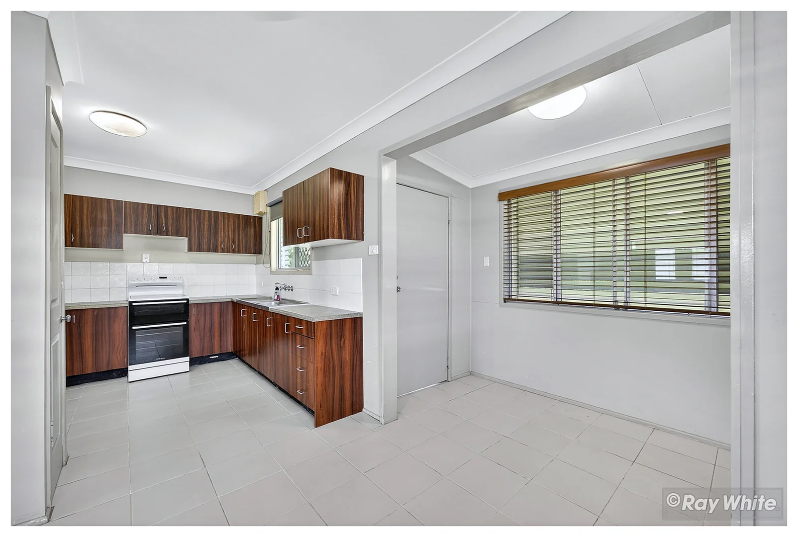 Additional image 37 of 19 Symons Street, Park Avenue QLD 4701