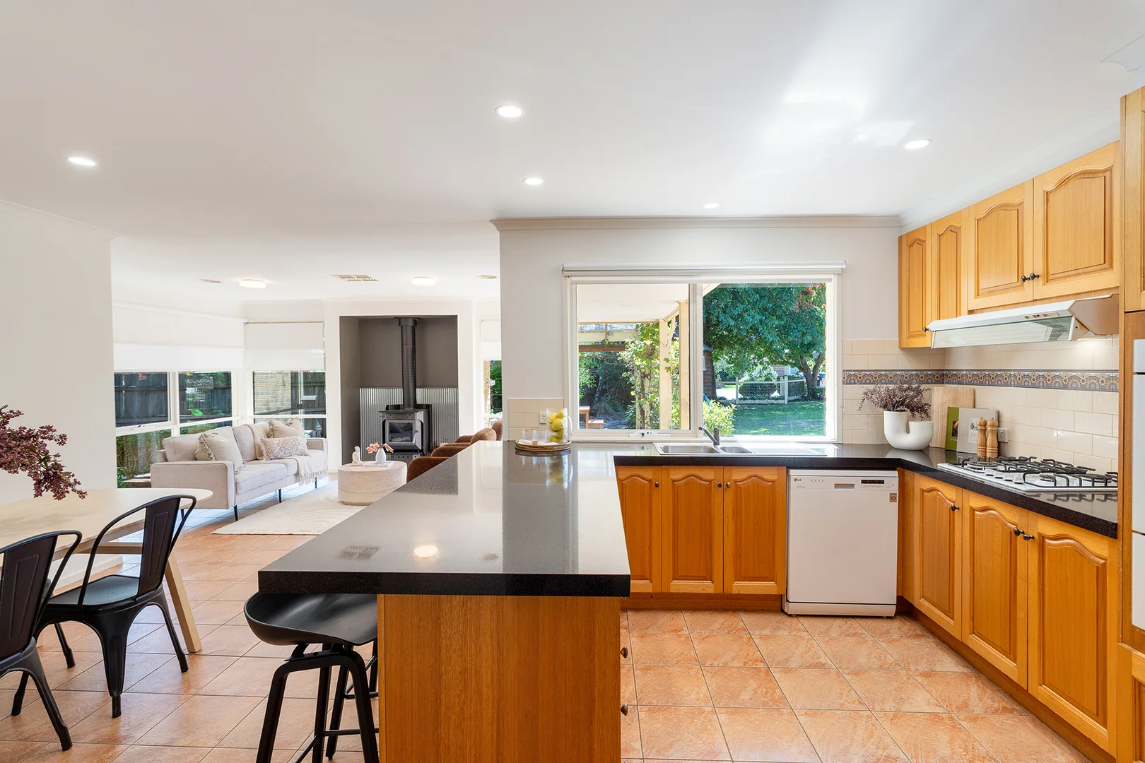 Additional image 16 of 2 Arwon Court, New Gisborne VIC 3438