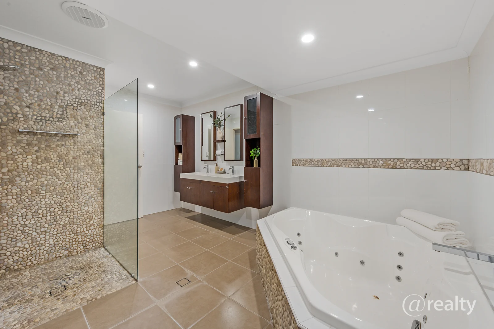 Additional image 15 of 122 Nearra Street, Deagon QLD 4017