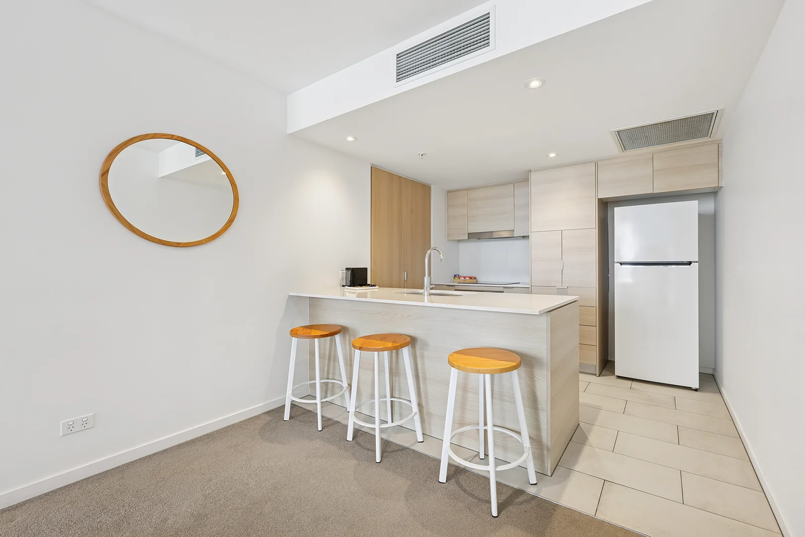 Additional image 8 of 1003/2663 Gold Coast Highway, Broadbeach QLD 4218