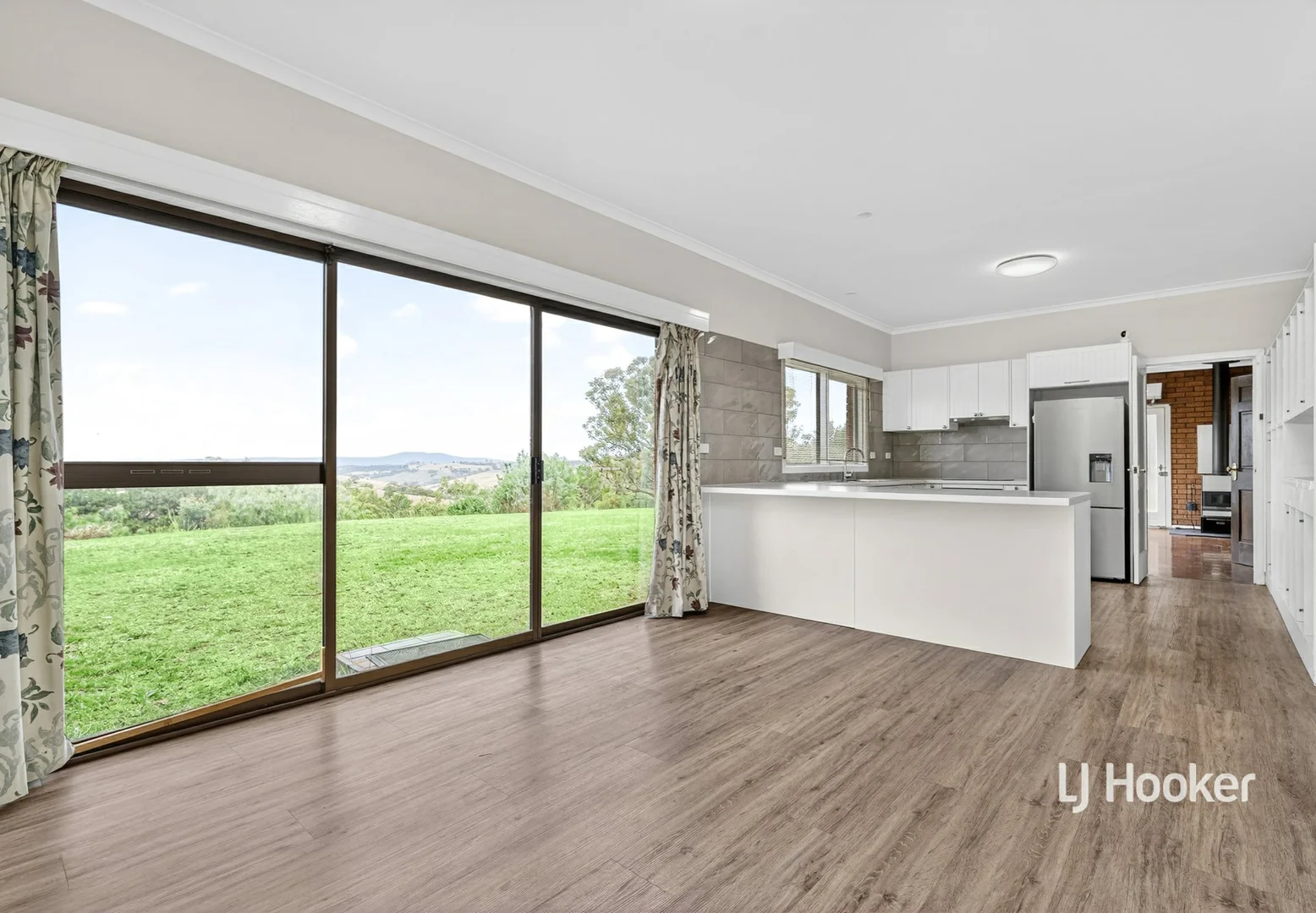 3 Hunts Road, Kilmore VIC 3764 photo 2