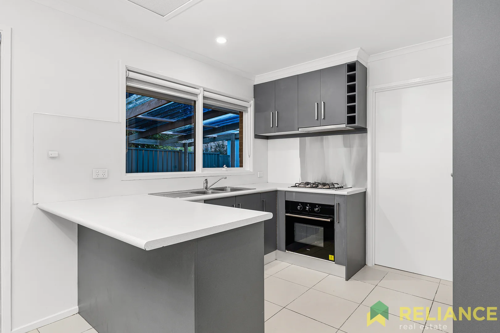 3 Berwick Place, Melton West VIC 3337 photo 3