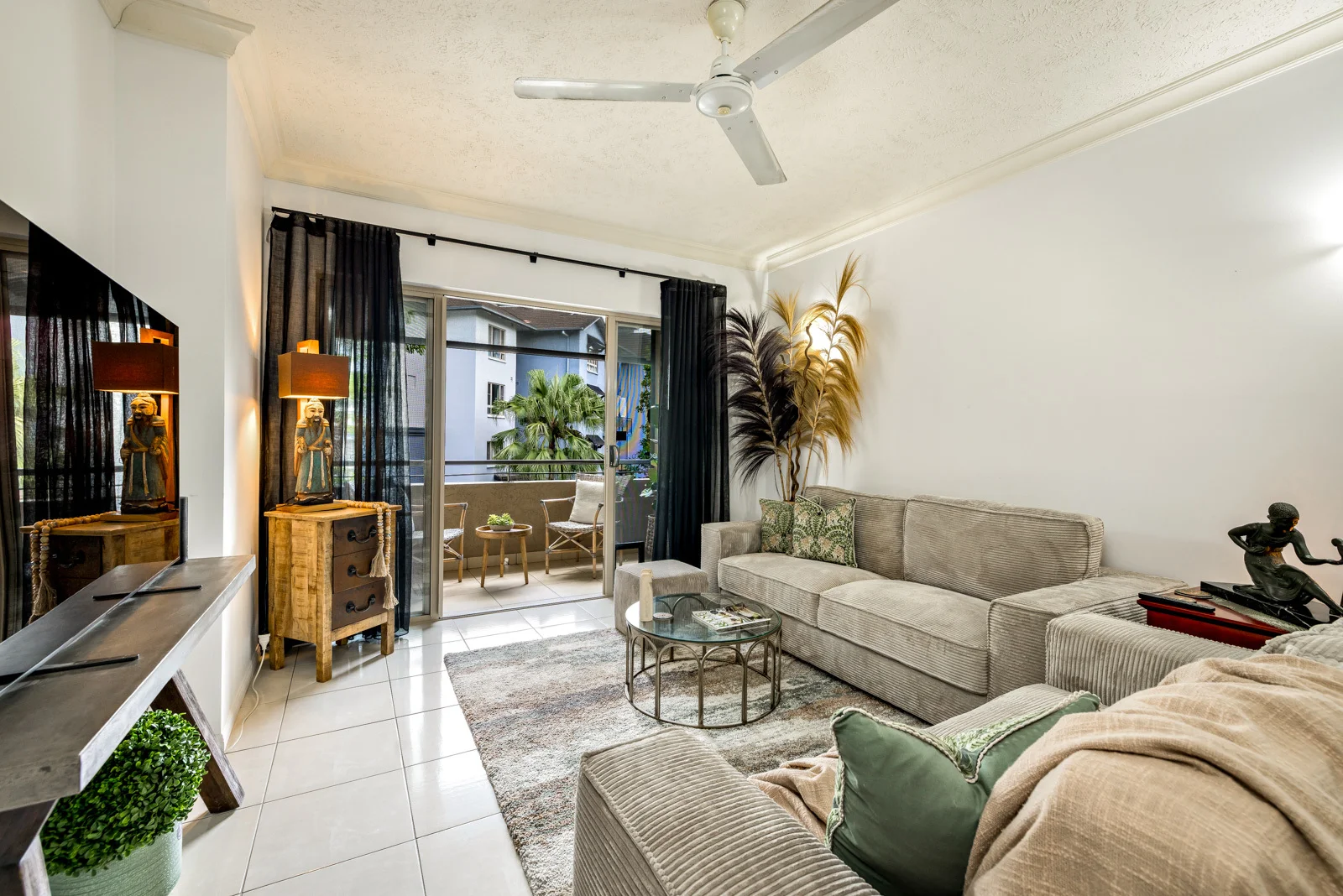 Additional image 5 of 1724/2-10 Greenslopes Street, Cairns North QLD 4870