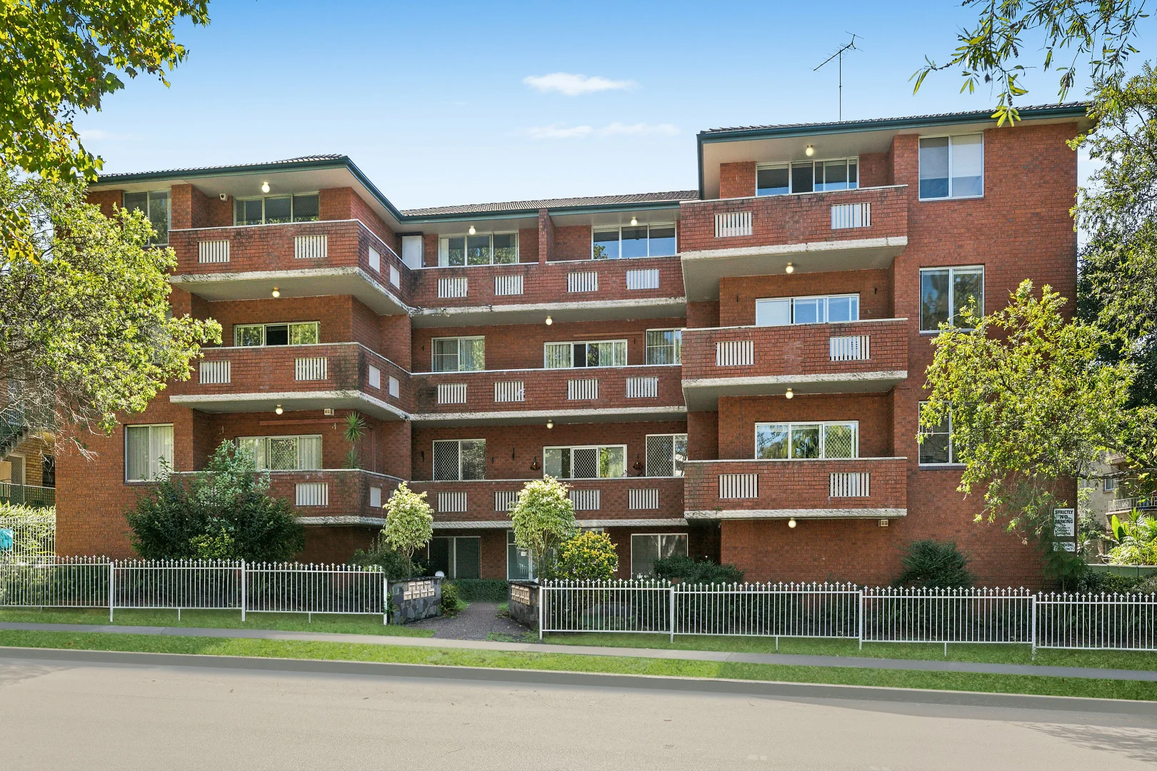 Additional image 3 of 7/16-20 Garfield Street, Carlton NSW 2218