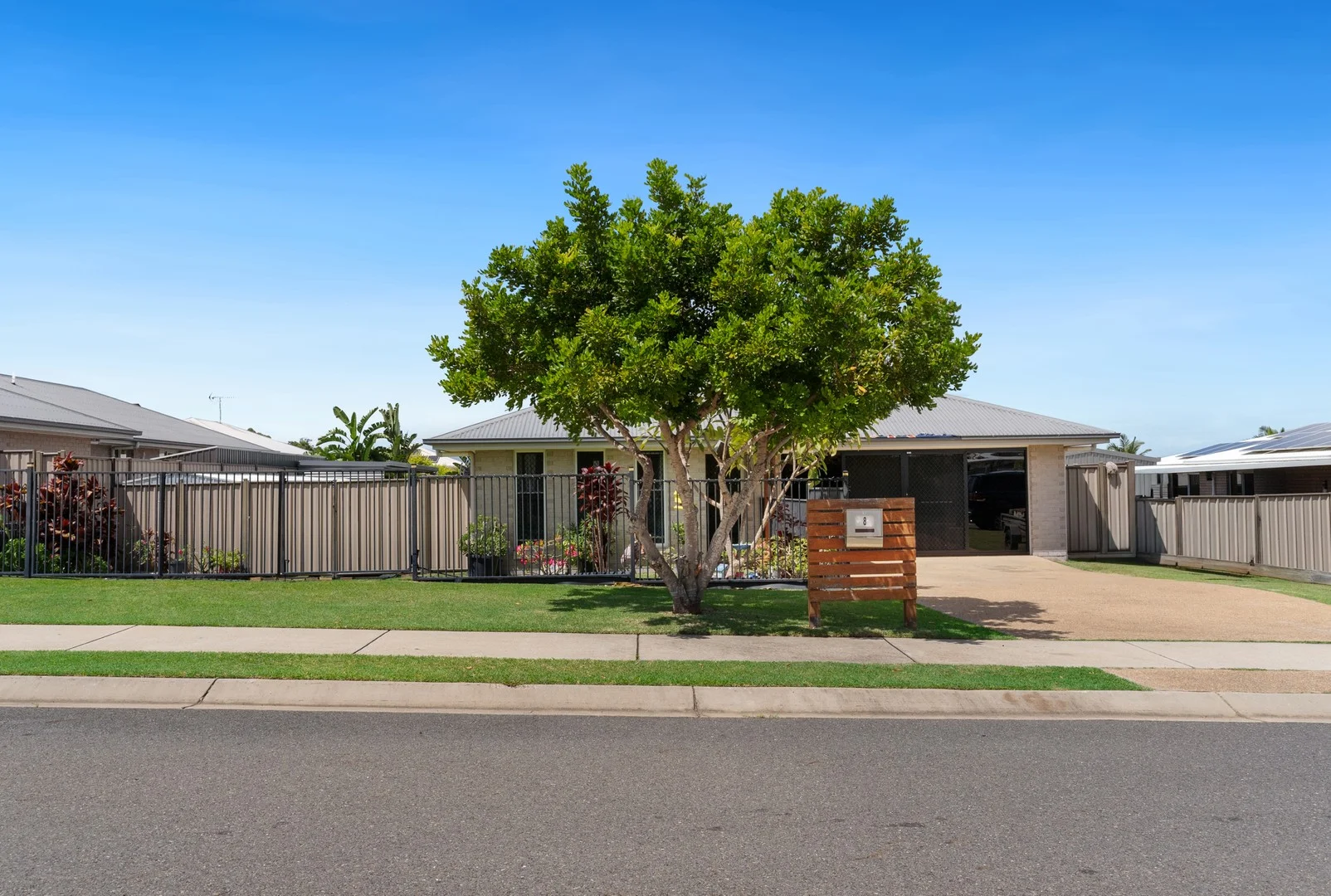 8 Impala Drive, Gracemere QLD 4702