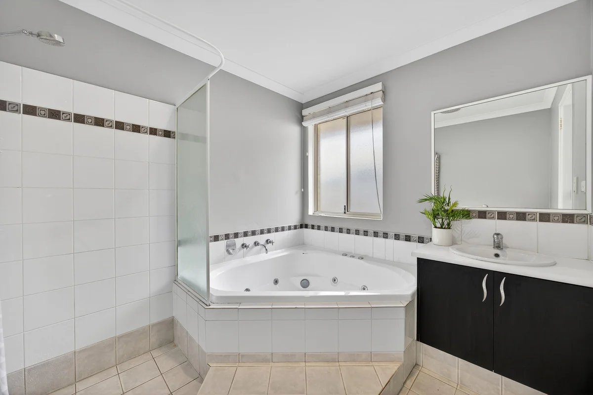 Additional image 16 of 213 Grand Ocean Boulevard, Port Kennedy WA 6172
