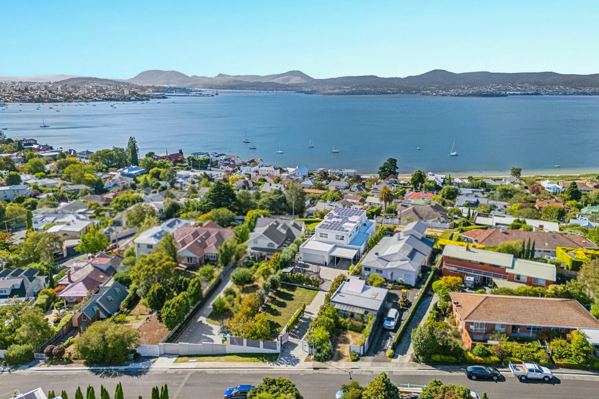 11 Ellington Road, Sandy Bay TAS 7005 photo 2