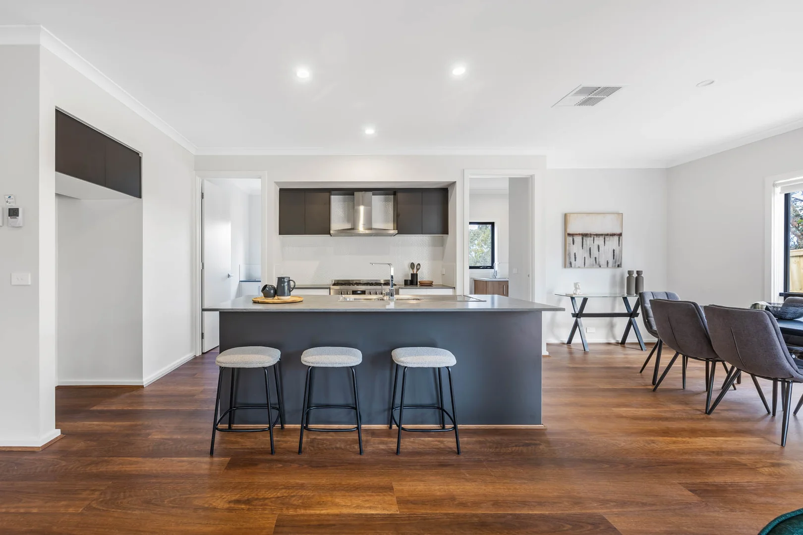 Additional image 3 of 27 Wallaby Walk, Sunbury VIC 3429