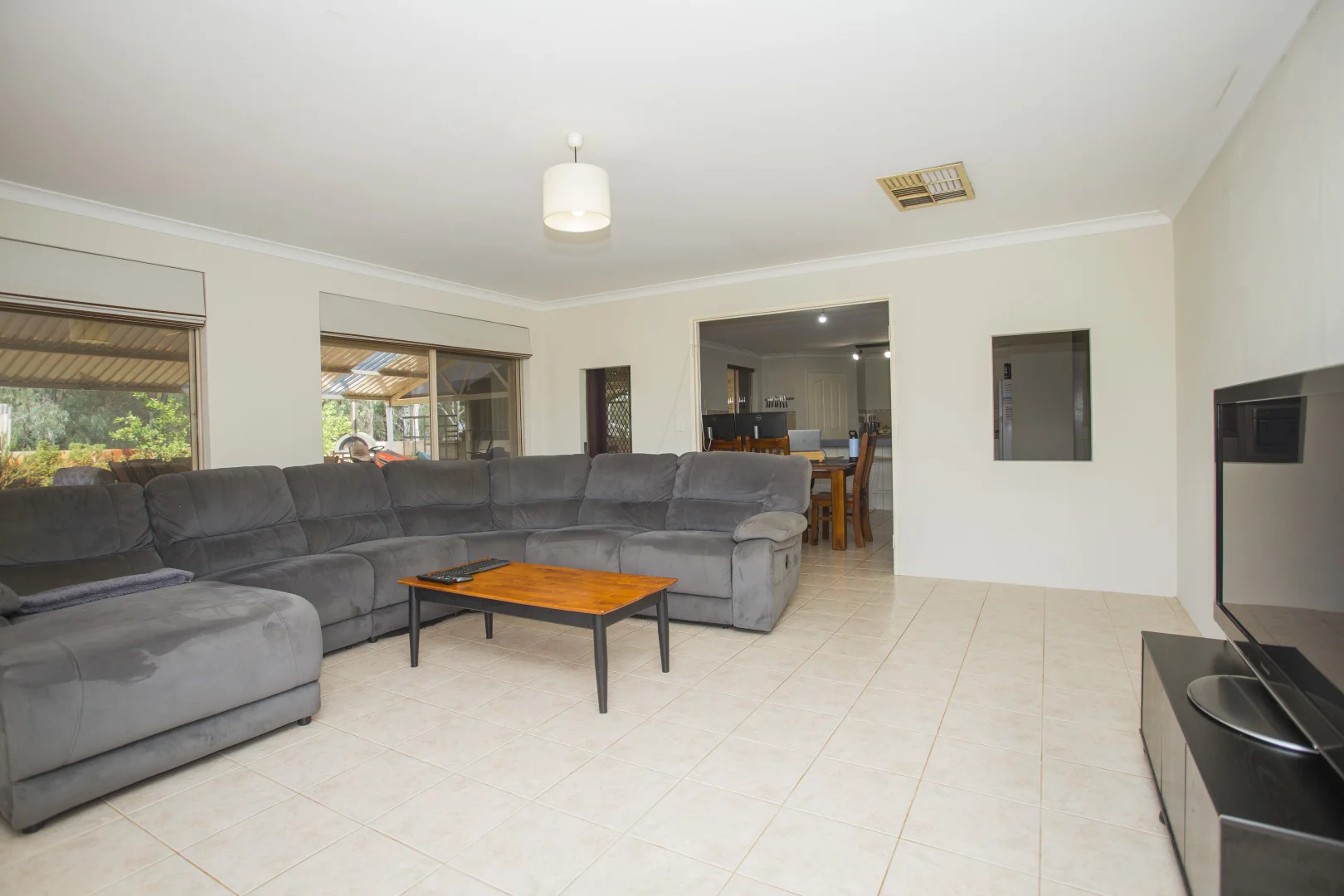Additional image 3 of 160 Cunningham Drive, Oakford WA 6121