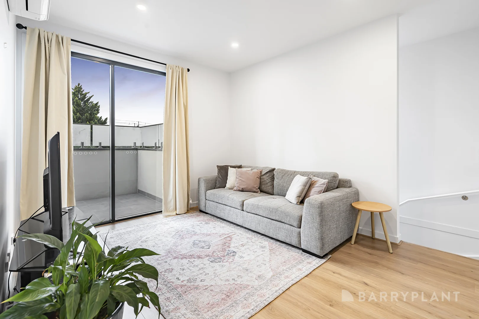 Additional image 9 of 4/17 Felix Grove, Mooroolbark VIC 3138