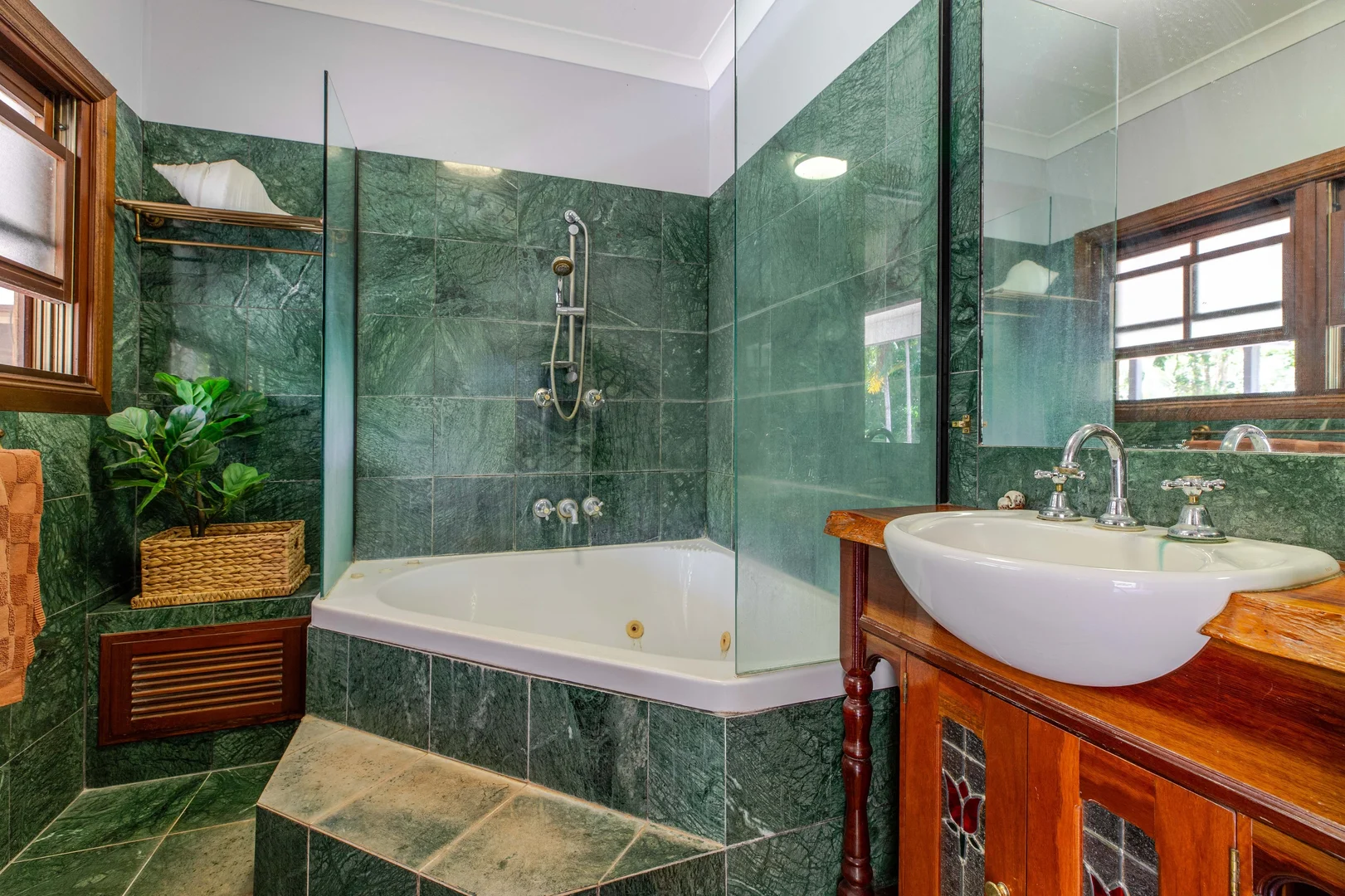 Additional image 15 of 14-16 Nancy Close, Oak Beach QLD 4877