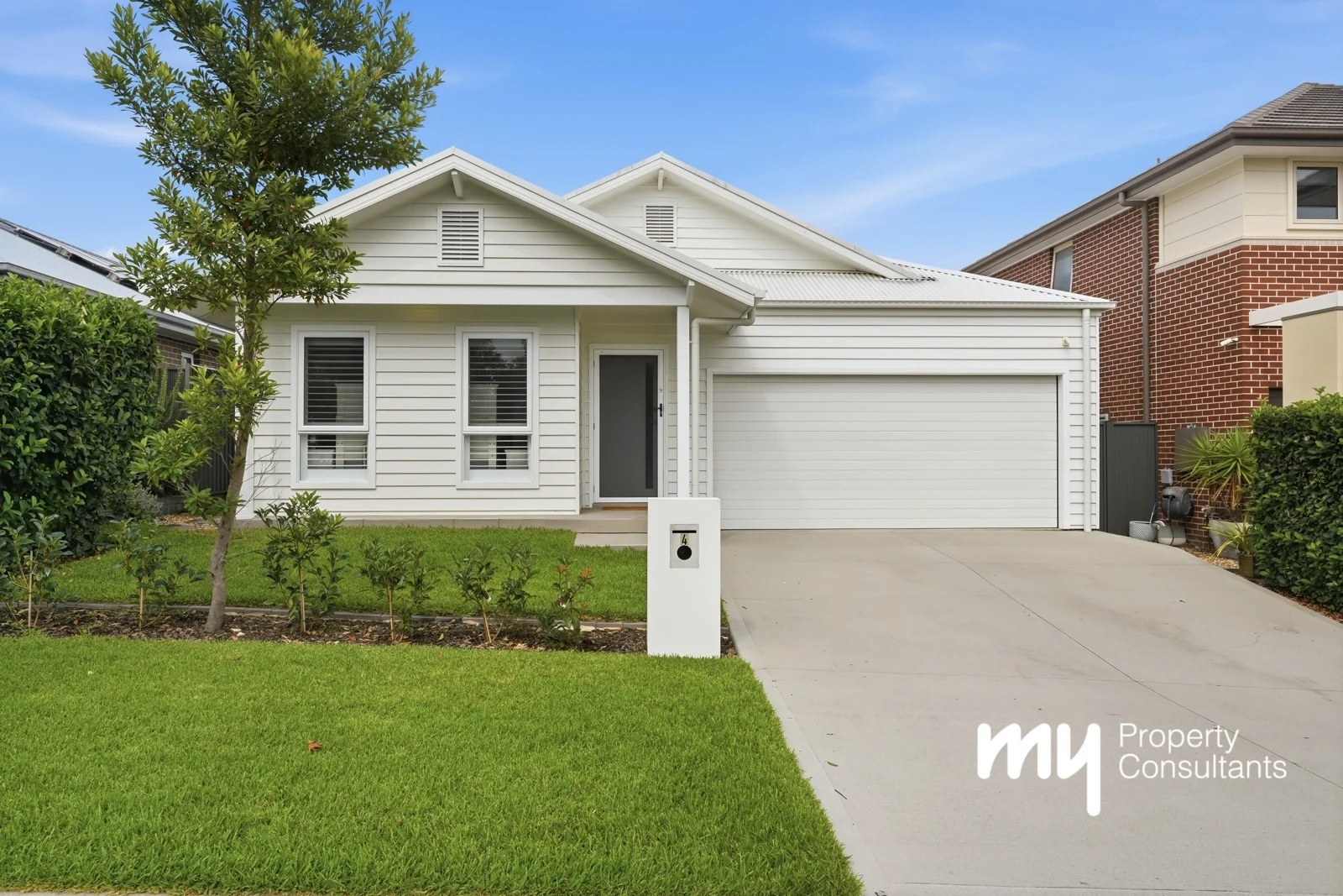 4 McGregor Way, Spring Farm NSW 2570