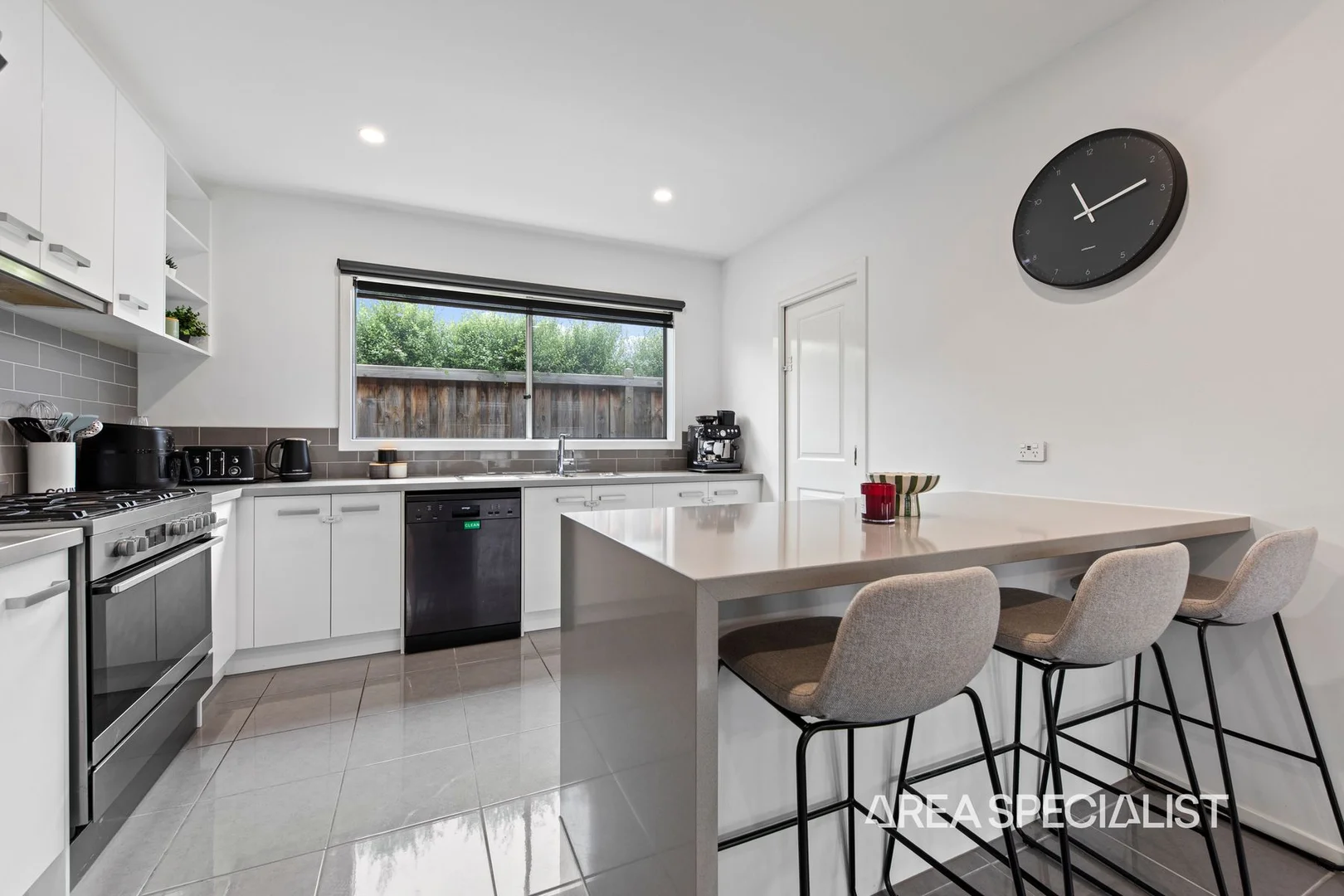 Additional image 2 of 18 Franklin Avenue, Warragul VIC 3820
