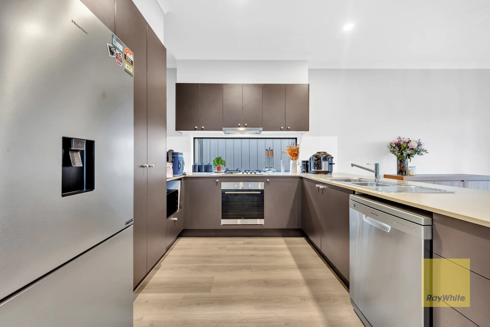 Additional image 5 of 2/22 Savanna Parade, Truganina VIC 3029