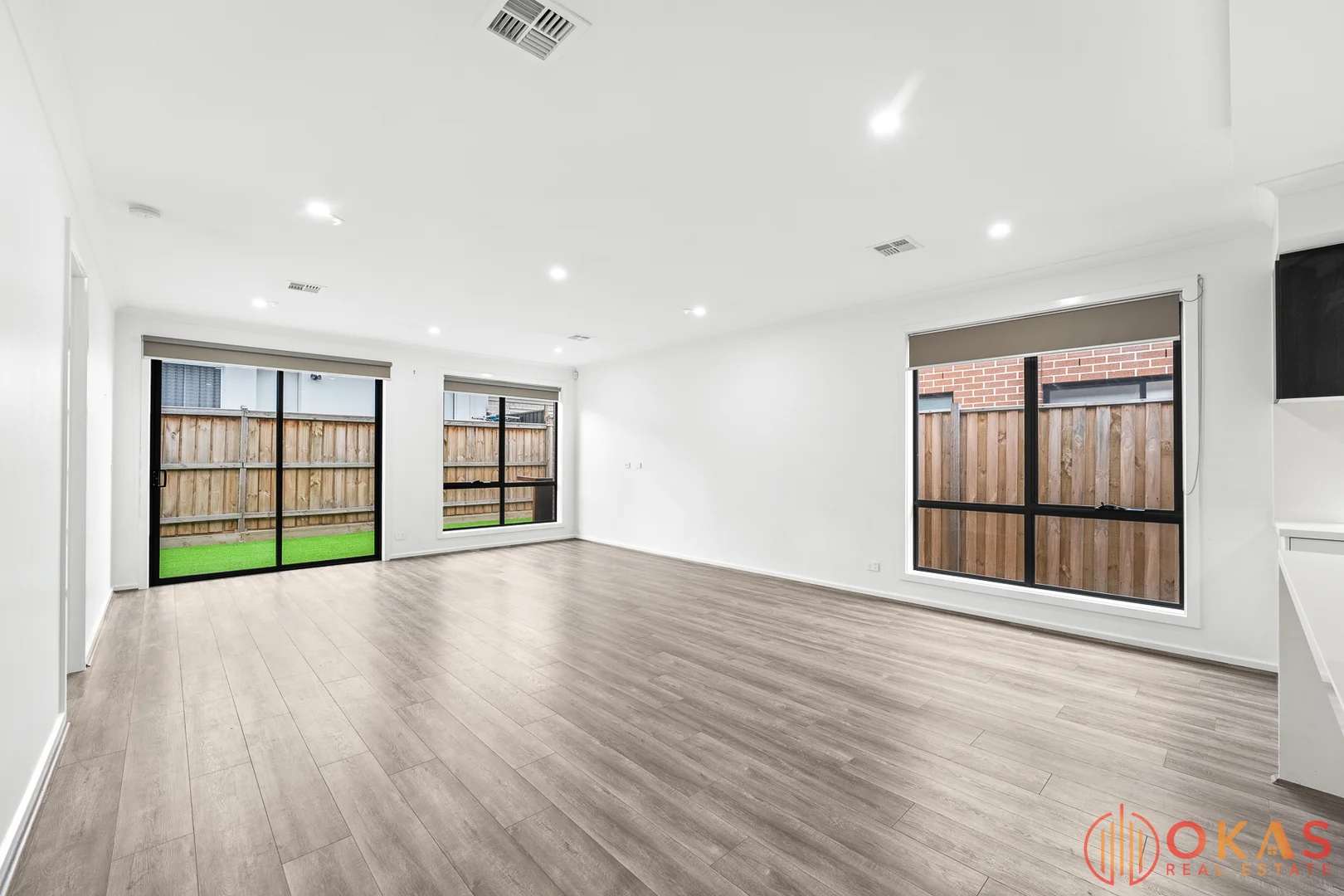 18 Caladenia Avenue, Tarneit VIC 3029 photo 4