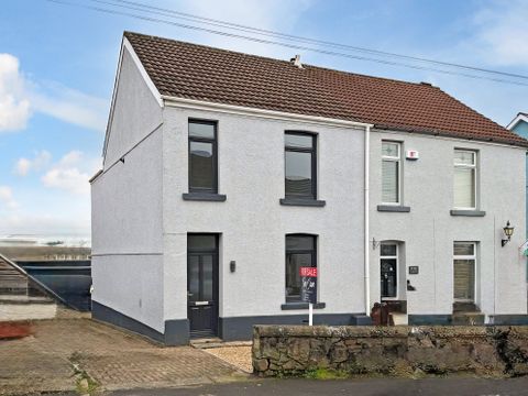 Roger Street, Swansea SA5